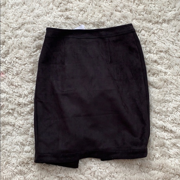 *SOLD ON INSTA* NWT LF skirt - Picture 4 of 6